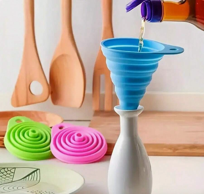 Silicone Collapsible Funnel – Space-Saving Foldable Kitchen Tool for Liquids & Oils