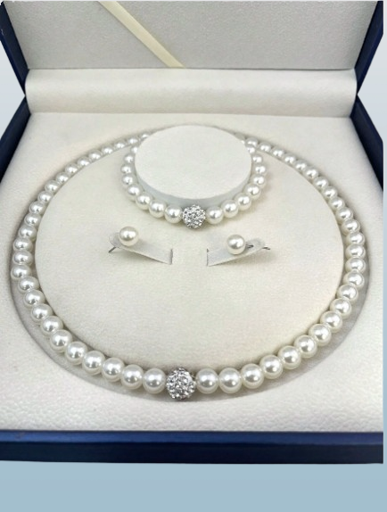 4-Piece Elegant Pearl Jewelry Set – Necklace, Bracelet, Earrings with Crystal Accent