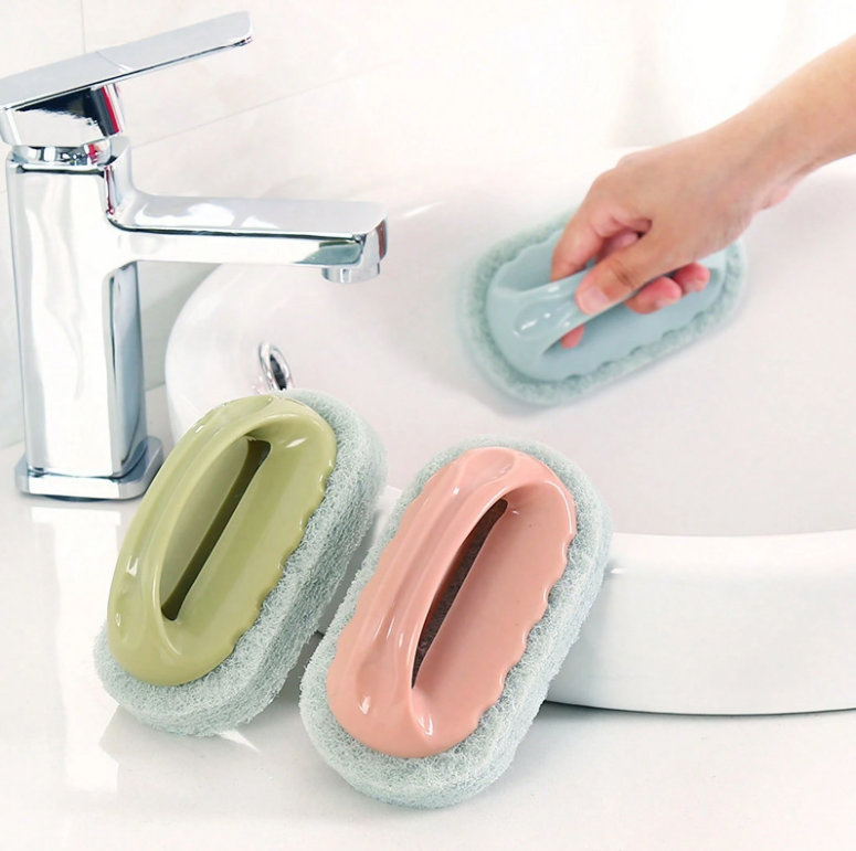 Multipurpose Scrub Pad with Ergonomic Handle – Heavy-Duty Fiber Sponge for Kitchen & Bath Cleaning