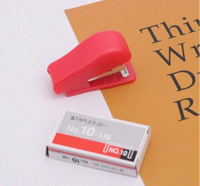 Mini Cartoon Stapler Set – Cute & Compact Stapler with Staples | Ideal for School, Office & Home Use