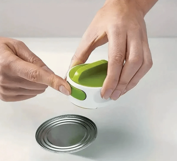 Ergonomic Safety Can Opener – Smooth Edge Manual Design