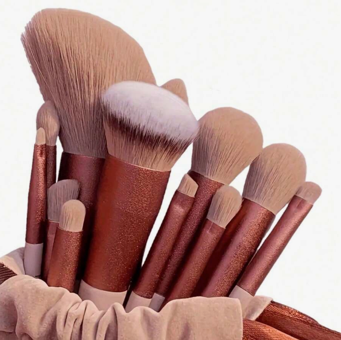 13-Piece Premium Makeup Brush Set with Soft Synthetic Bristles & Travel Pouch – Foundation, Powder, Blush, Concealer, and Eyeshadow Brushes