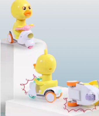 Cartoon Duck Pull-Back Scooter Toy – Colorful Mini Duck Rider for Kids