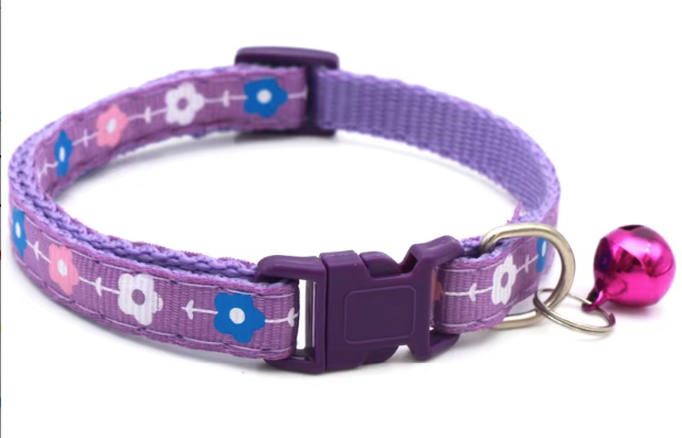 Adjustable Nylon Pet Collar with Flower Print and Bell