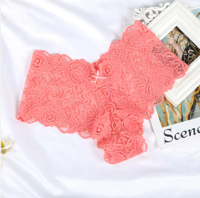 Women's Lace Mid-Rise Cheeky Panty