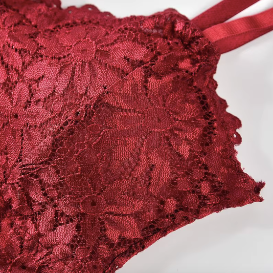 Women's Elegant Floral Lace Wireless Bralette – Padded, Comfortable, & Sexy Camisole Style