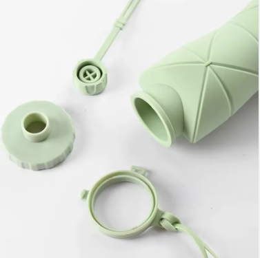 600ml Collapsible Silicone Water Bottle – Foldable Sports & Travel Hydration Bottle