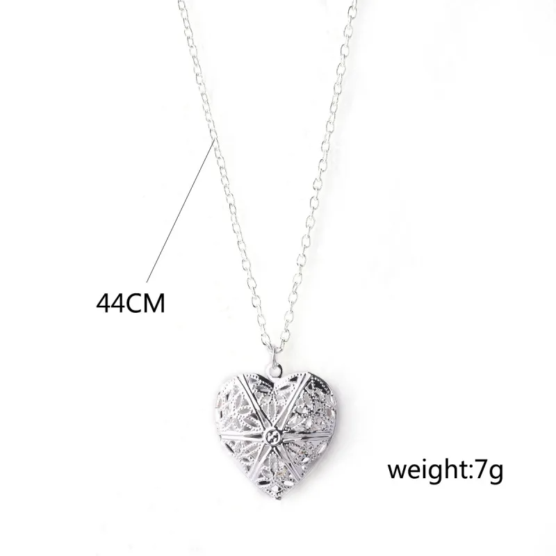 Safe Haven & CO Women Heart Locket Pendant Necklace