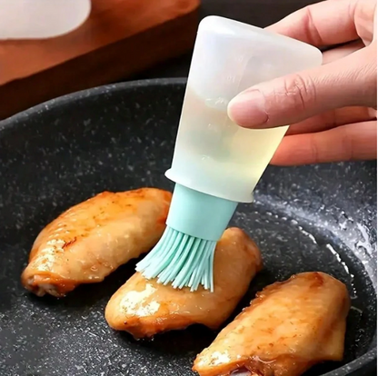 Silicone Oil Bottle with Built-In Basting Brush – Refillable Kitchen Oil Dispenser for Cooking, Grilling & Baking