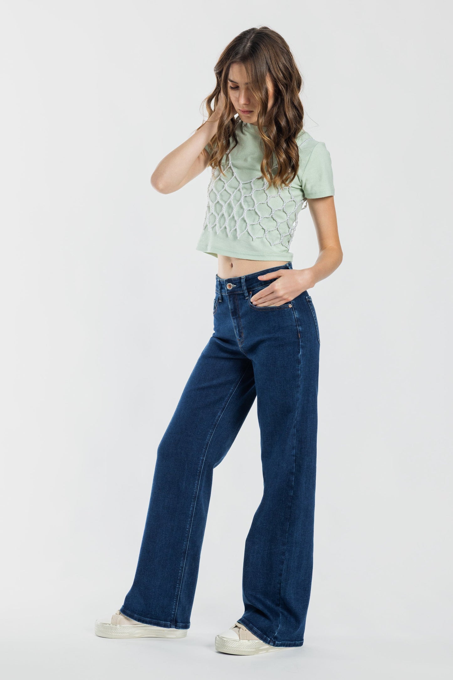 Mid Waist Relaxed Wide Leg Jeans