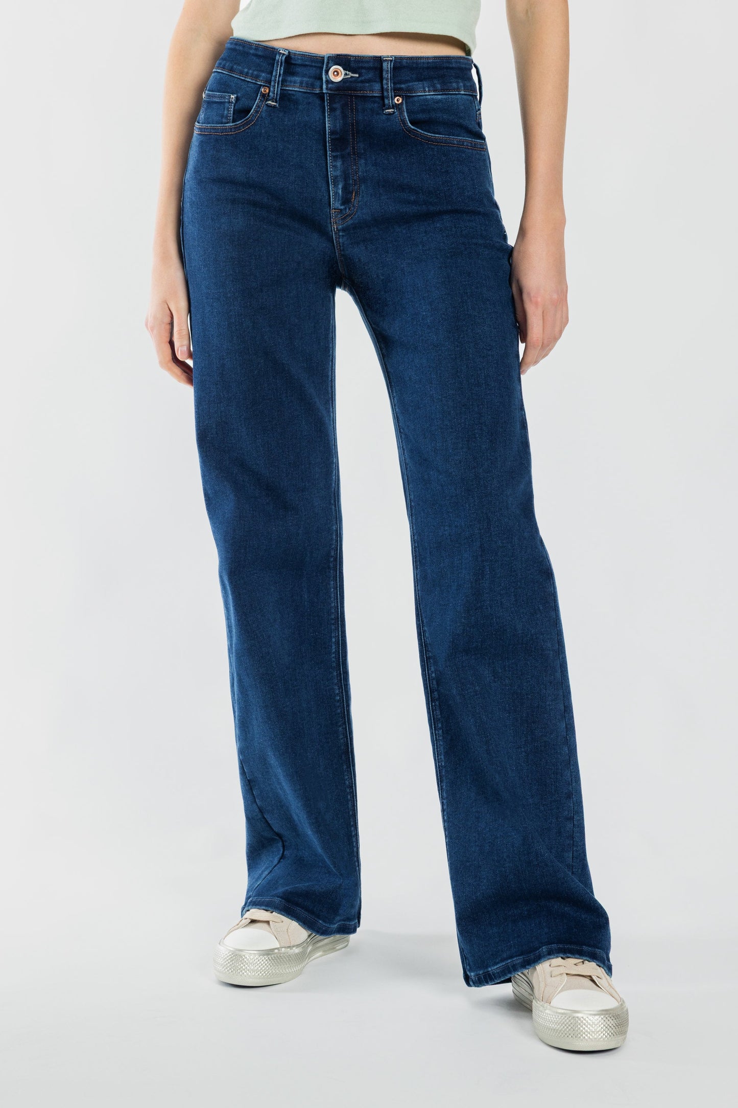 Mid Waist Relaxed Wide Leg Jeans