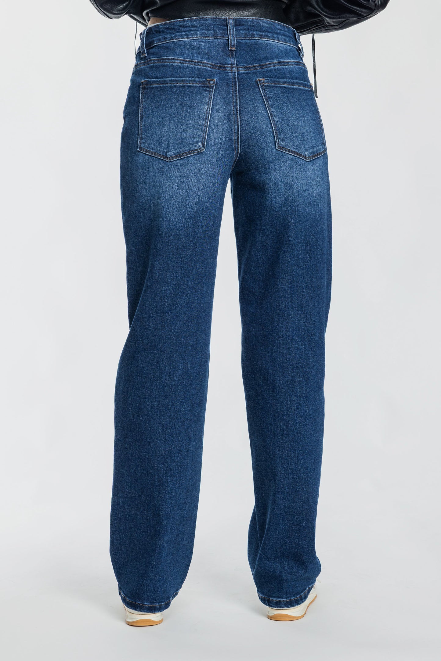Mid Waist Loose Straight Jeans