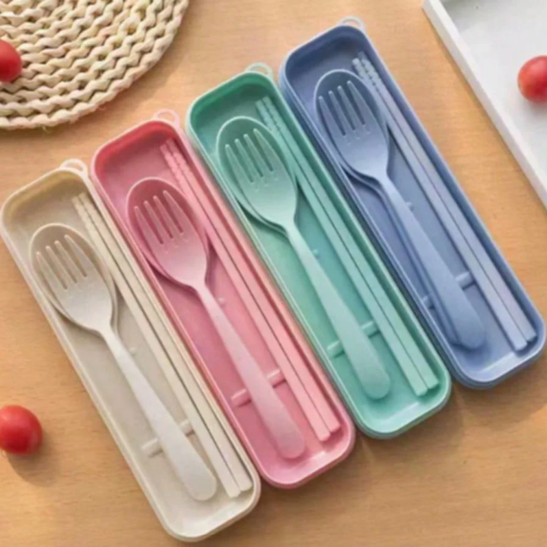 2-Pack Eco-Friendly Wheat Straw Portable Utensil Set – Compact Travel Cutlery Kit
