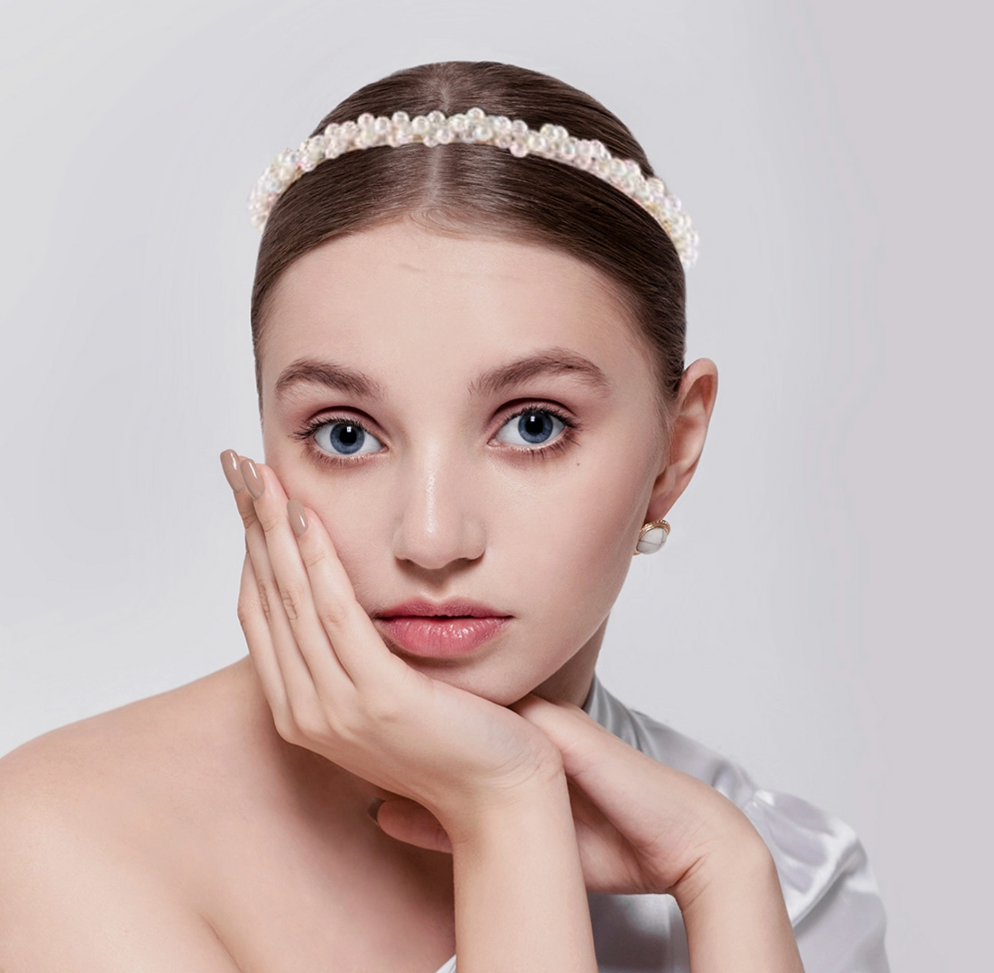 Pearl Beaded Headband Set (2 Pack) – White & Ivory Classic Hair Accessories