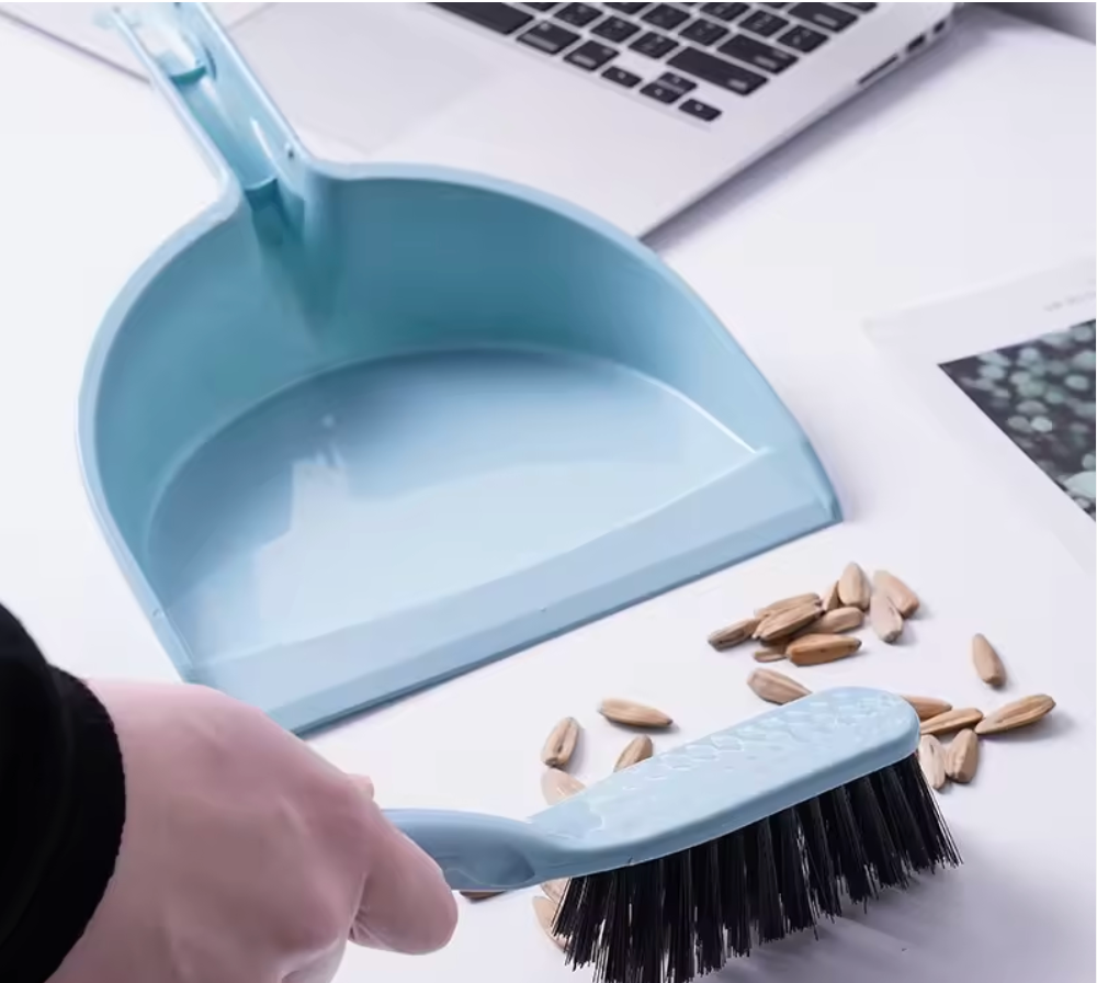 Compact Handheld Broom and Dustpan Set for Quick Cleaning