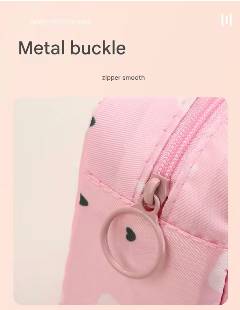 Floral Heart-Carabiner Pad Pouch – Compact Sanitary & Travel Organizer