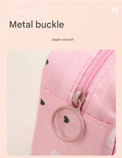Floral Heart-Carabiner Pad Pouch – Compact Sanitary & Travel Organizer