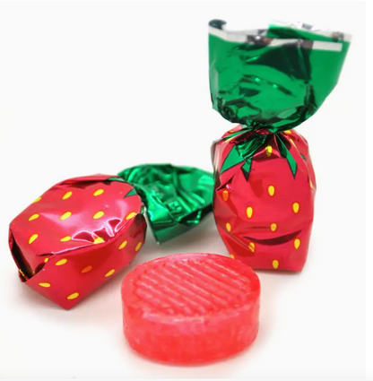 Colombina Strawberry Delights Filled Hard Candy – Individually Wrapped – 1 lb Bag