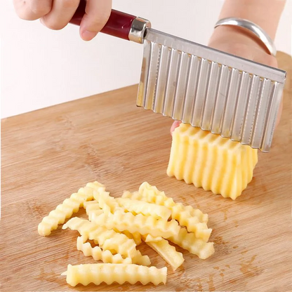 Stainless Steel Crinkle Cutter Potato Slicer – Wavy Vegetable Chopper with Handle