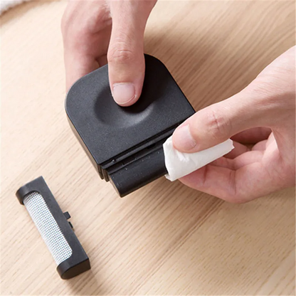 Portable Manual Fabric Shaver & Lint Remover – Travel Hair Ball Trimmer with Protective Cover