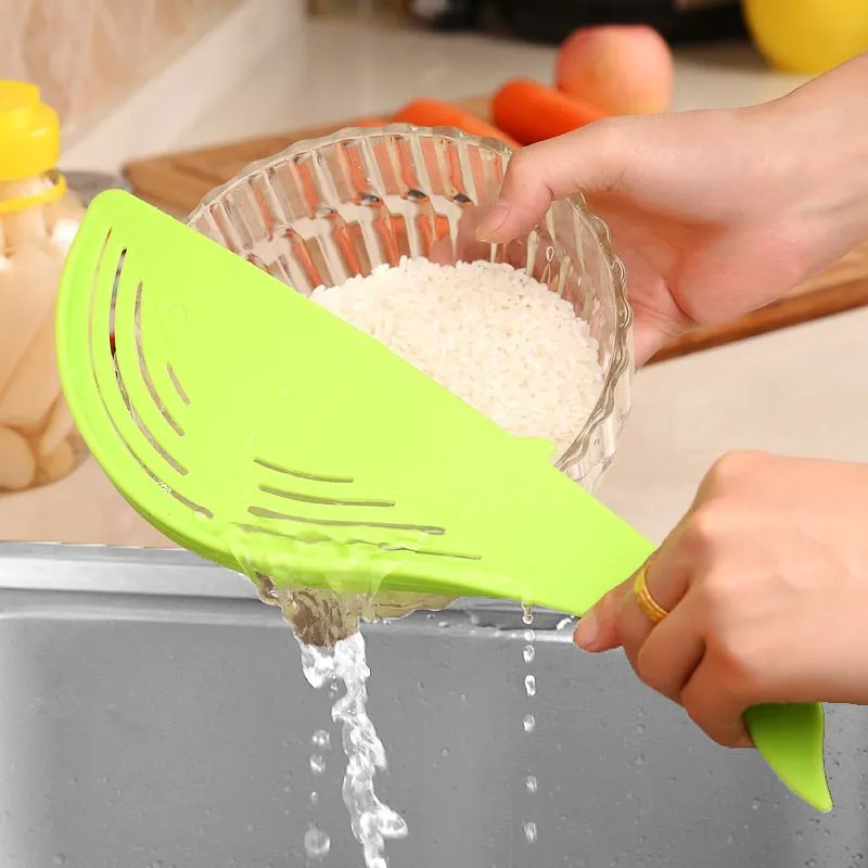 2-Pack Whale-Shaped Clip-On Pot Strainer & Drainer – Random Colors