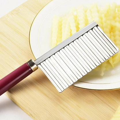Stainless Steel Crinkle Cutter Potato Slicer – Wavy Vegetable Chopper with Handle