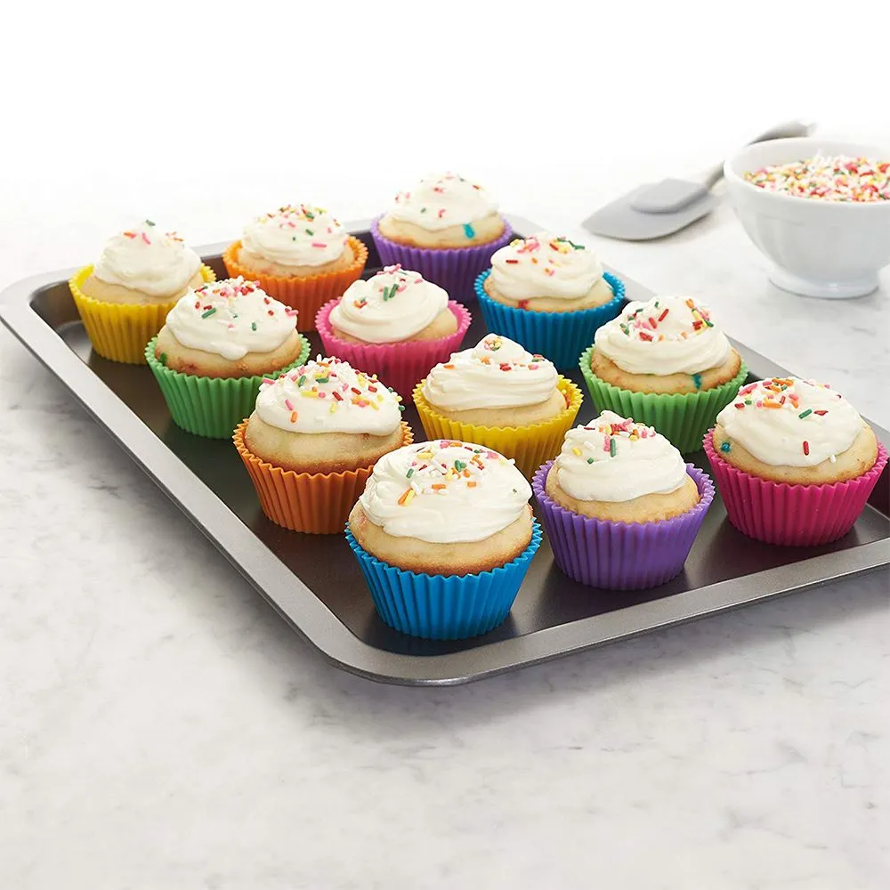 Colorful Silicone Muffin Cups – Reusable Round Cupcake Baking Molds (6-Pack)
