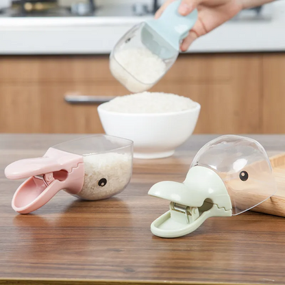 Cartoon Duckbill Pet Food Scoop & Feeding Dispenser – Multipurpose Pet Feeding Tool