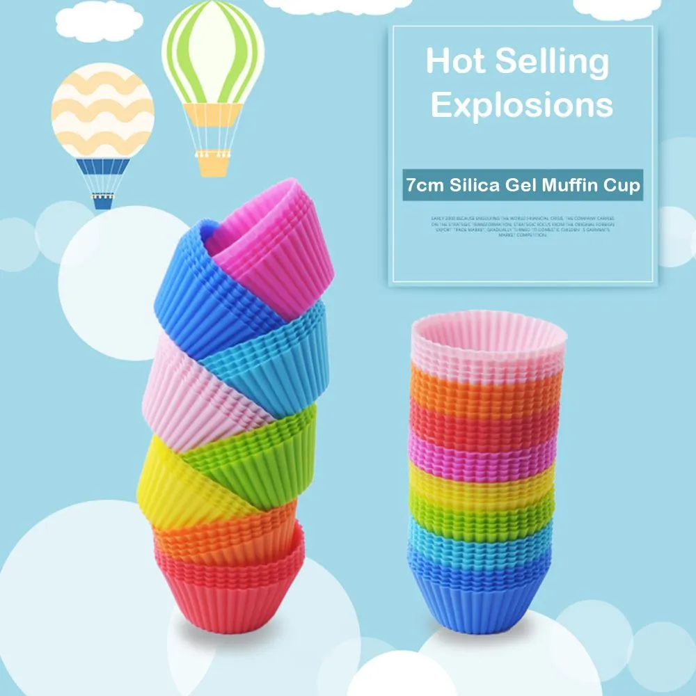 Colorful Silicone Muffin Cups – Reusable Round Cupcake Baking Molds (6-Pack)